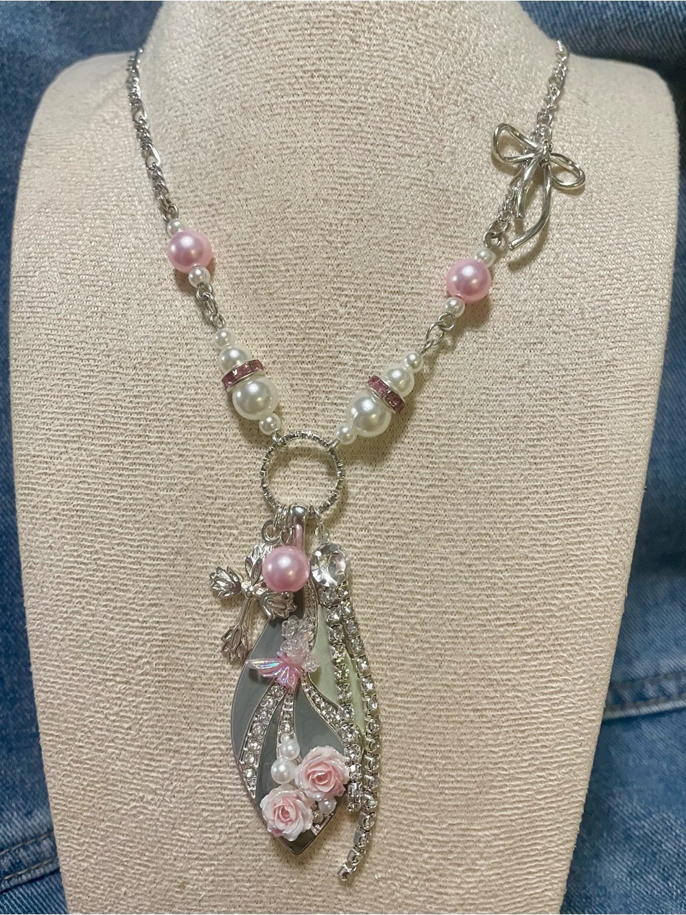 Silver-tone Pink Pearl & Rose Pendant Necklace and Earring Set - Picture 4 of 7